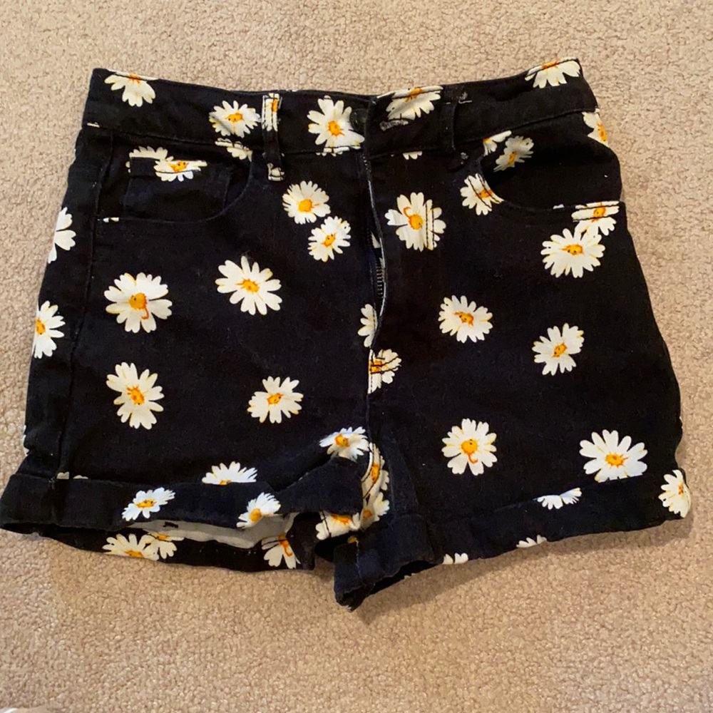 Forever 21 Daisy Shorts